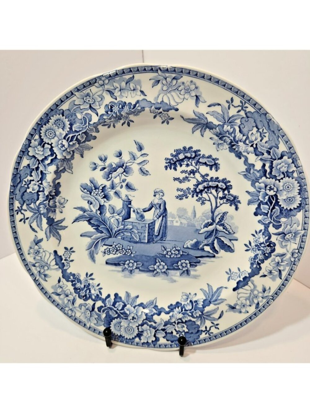 The Spode Blue Room Collection "Girl At Well" Plate Made in England 10.5" Blue